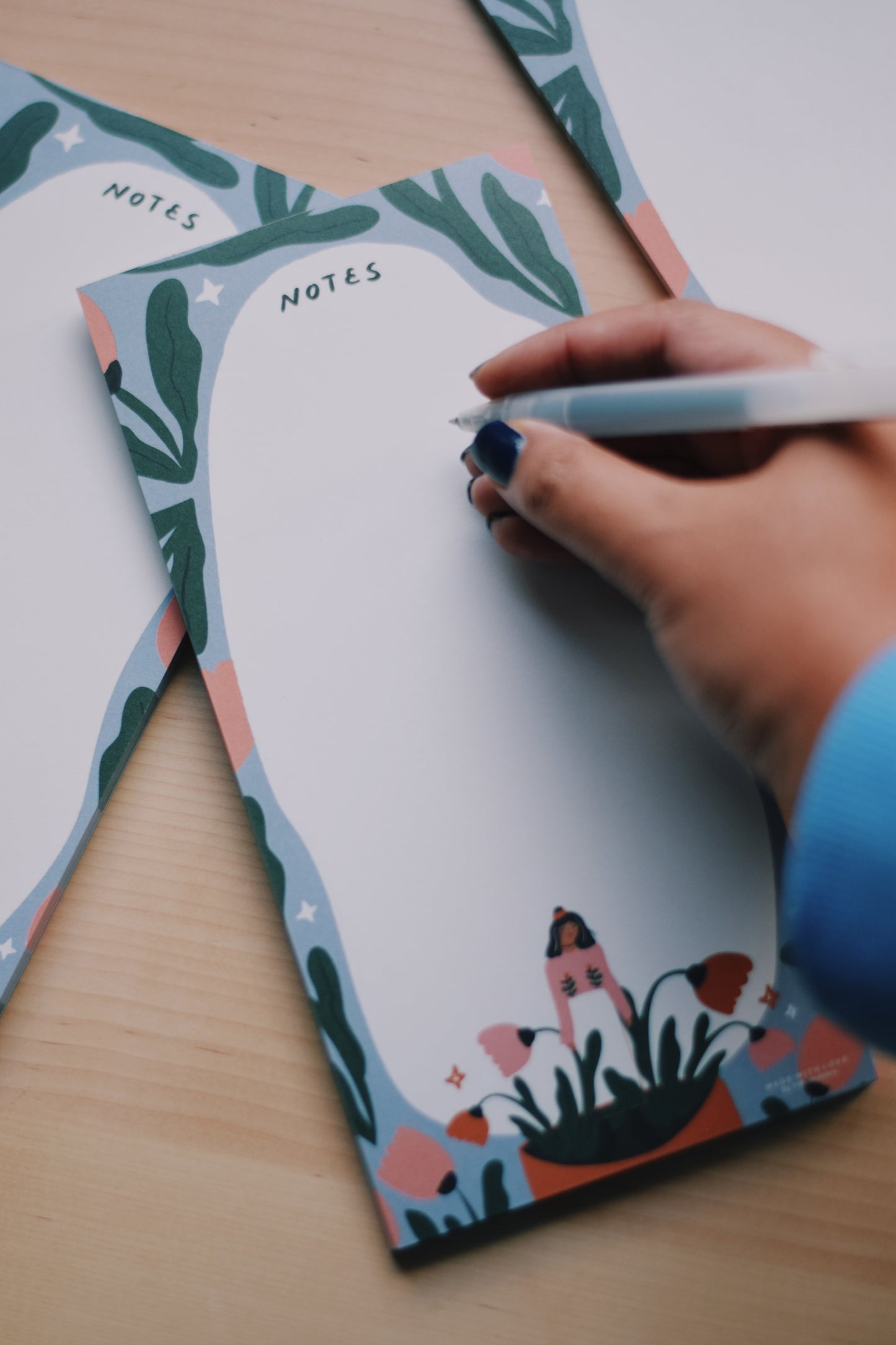 Notepad with a colorful Flower Patterns (DIN A LANG)