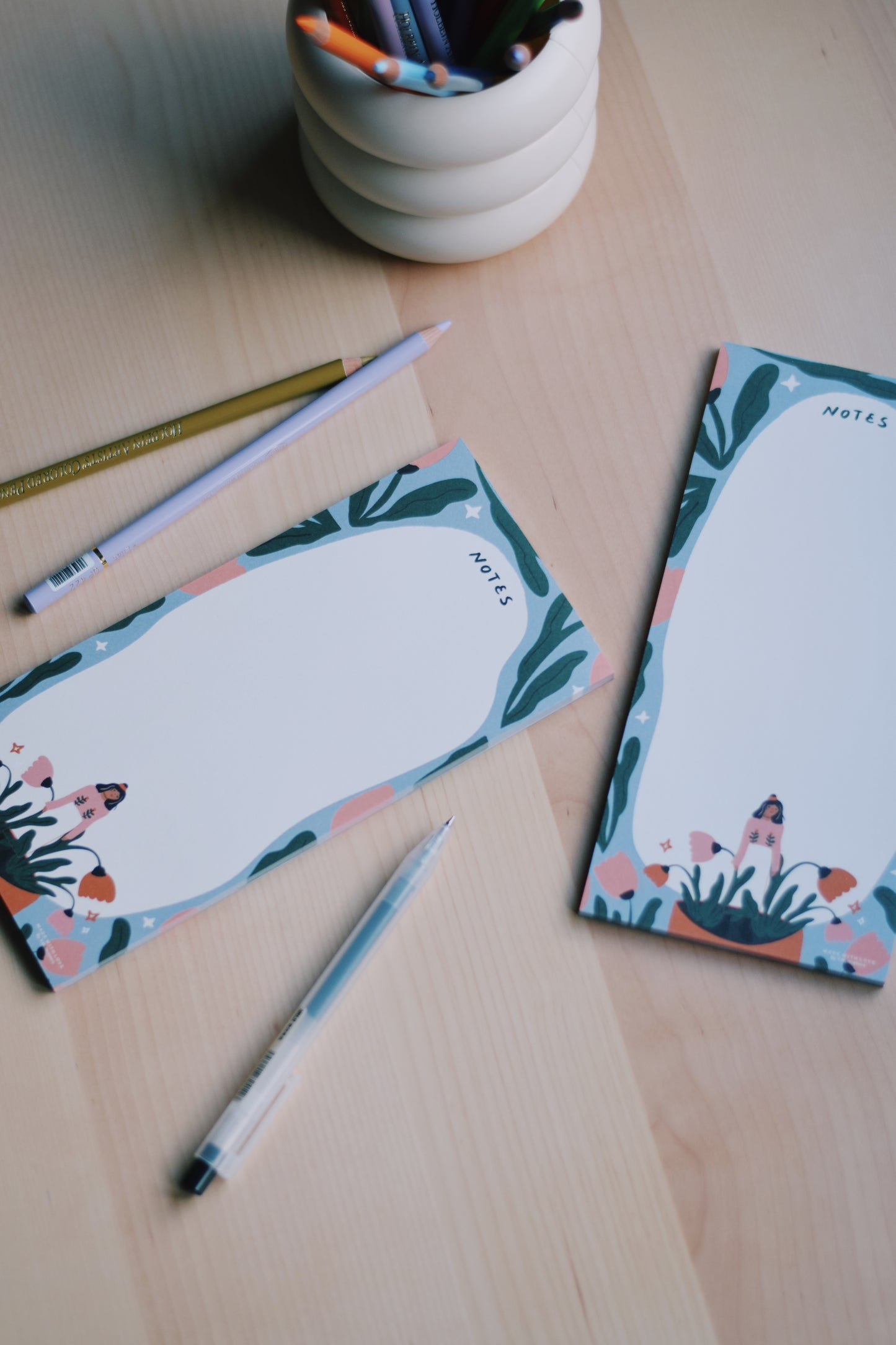 Notepad with a colorful Flower Patterns (DIN A LANG)